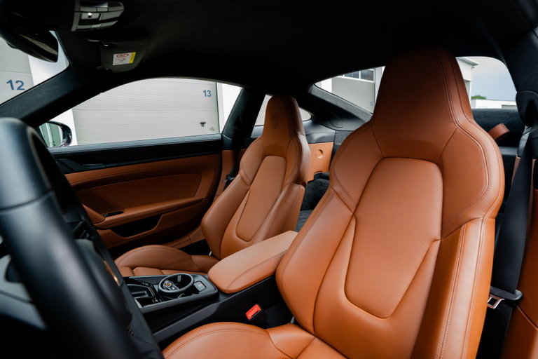Porsche 992 GT3 Touring
