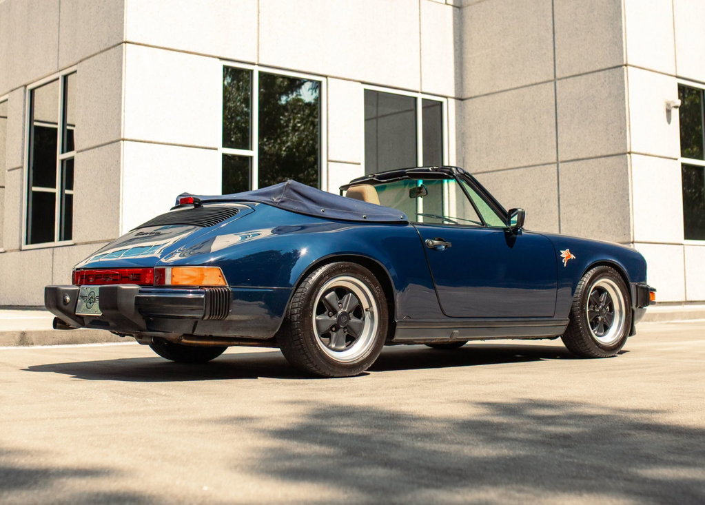 Porsche 911 Carrera 3.2
