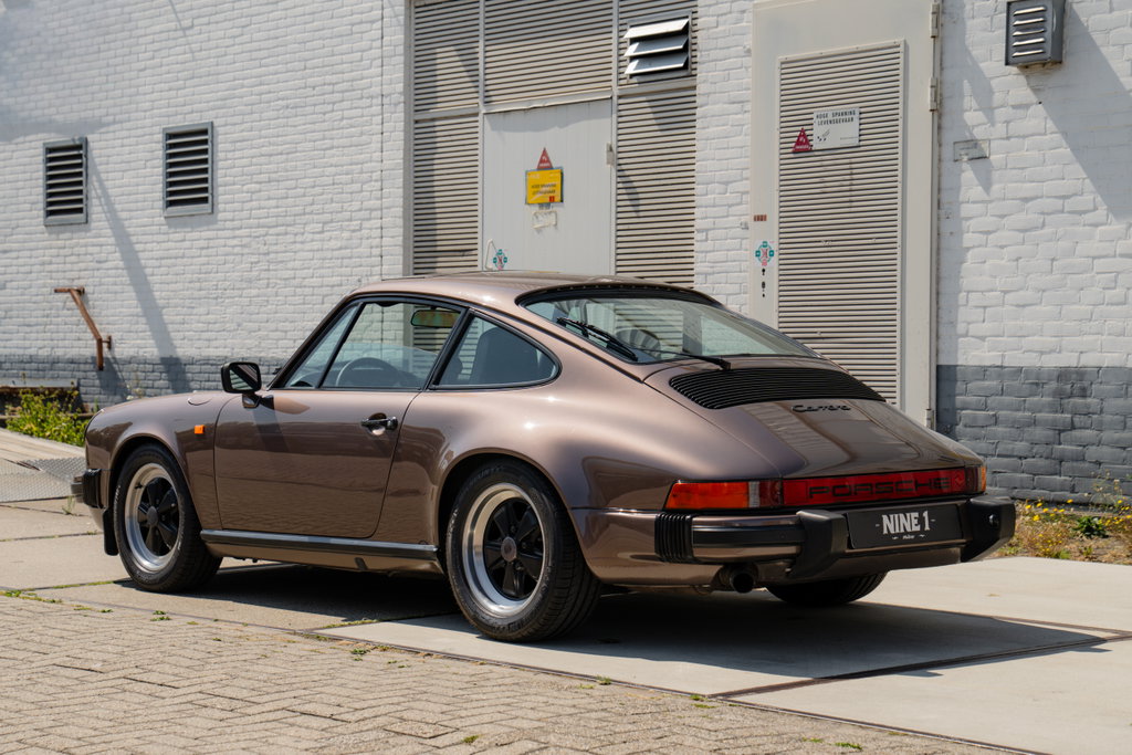 Porsche 911 Carrera 3.2