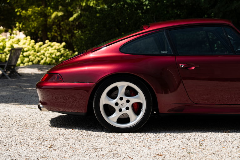 Porsche 993 Carrera 4S