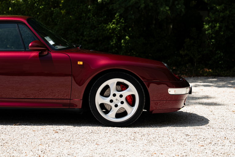 Porsche 993 Carrera 4S