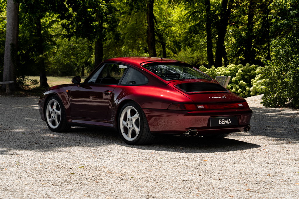 Porsche 993 Carrera 4S