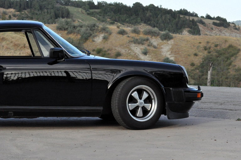 Porsche 911 Carrera 3.0