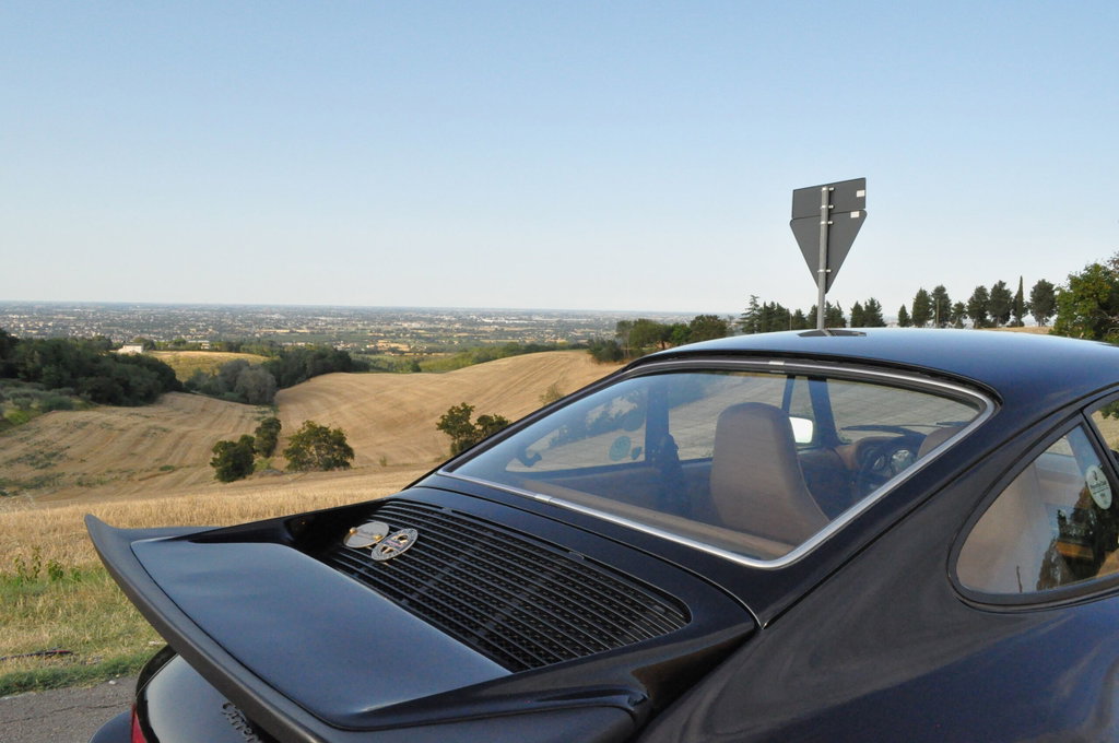 Porsche 911 Carrera 3.0