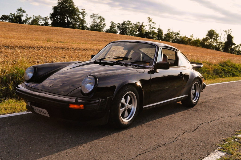 Porsche 911 Carrera 3.0