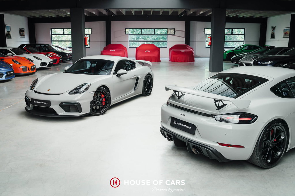 Porsche 718 Cayman GT4