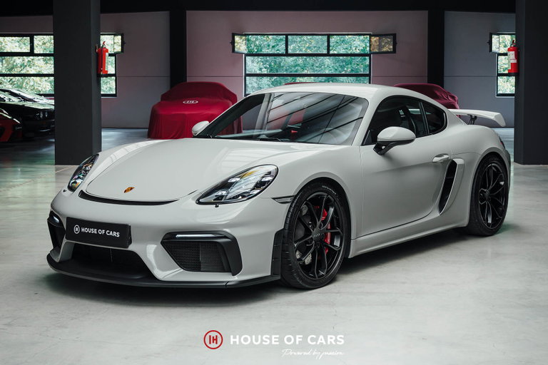 Porsche 718 Cayman GT4