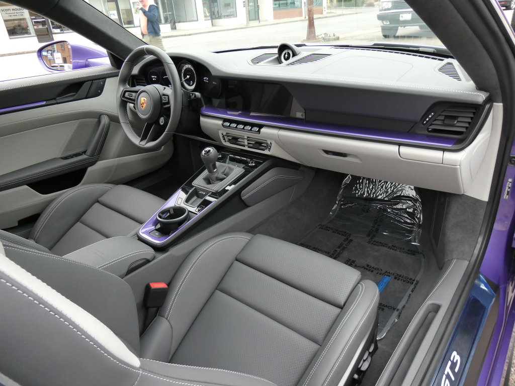 Porsche 992 GT3 Touring