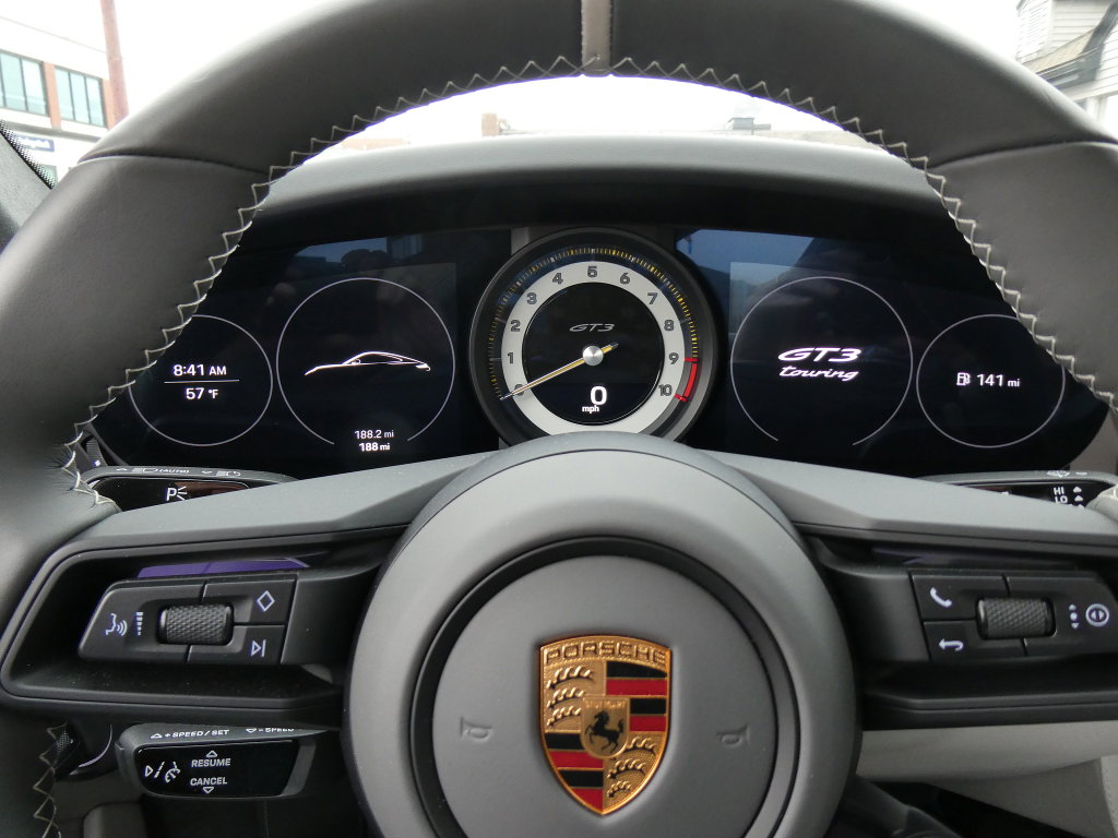 Porsche 992 GT3 Touring