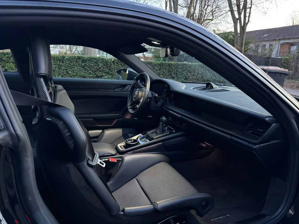 Porsche 992 GT3 Touring