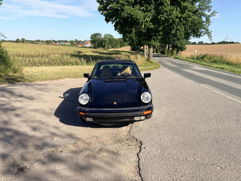 Porsche 911 Carrera 3.2
