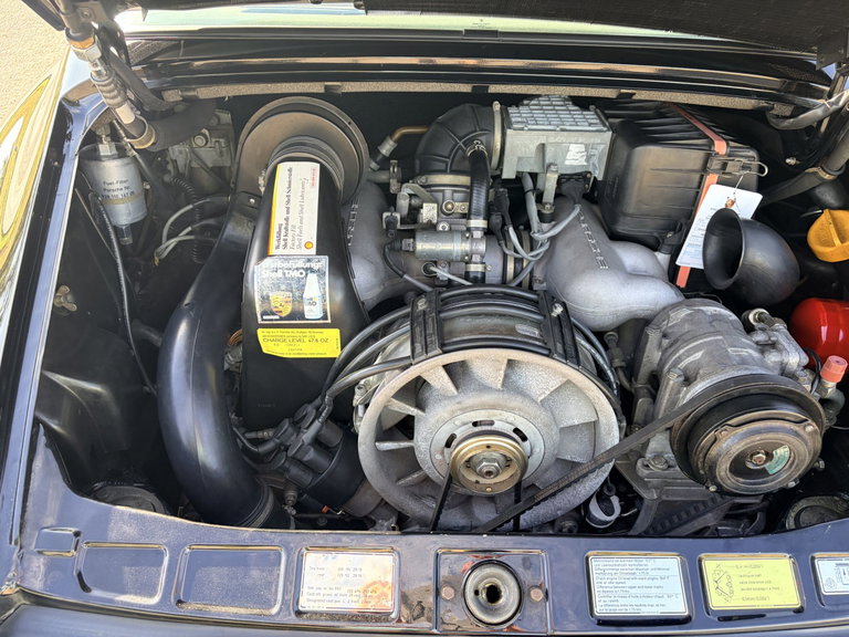 Porsche 911 Carrera 3.2