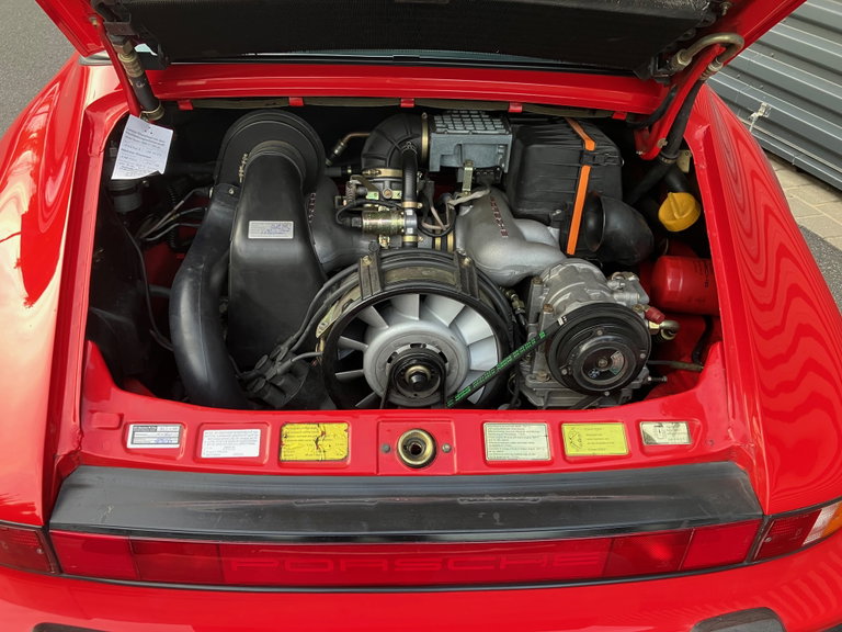 Porsche 911 Carrera 3.2