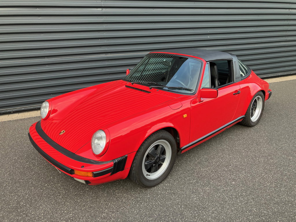Porsche 911 Carrera 3.2
