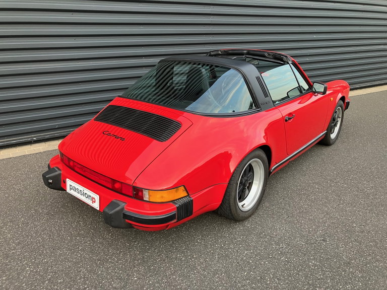 Porsche 911 Carrera 3.2