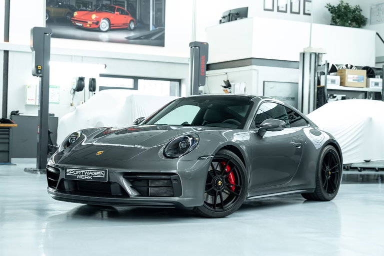 Porsche 992 Carrera GTS