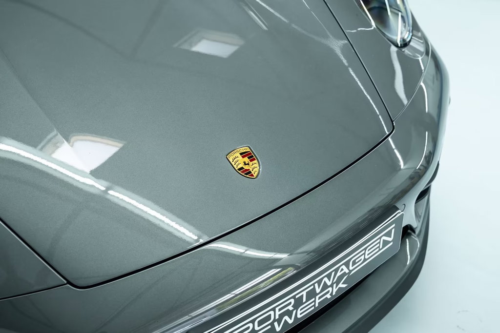 Porsche 992 Carrera GTS