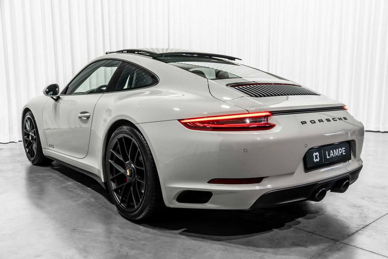 Porsche 991.2 Carrera GTS