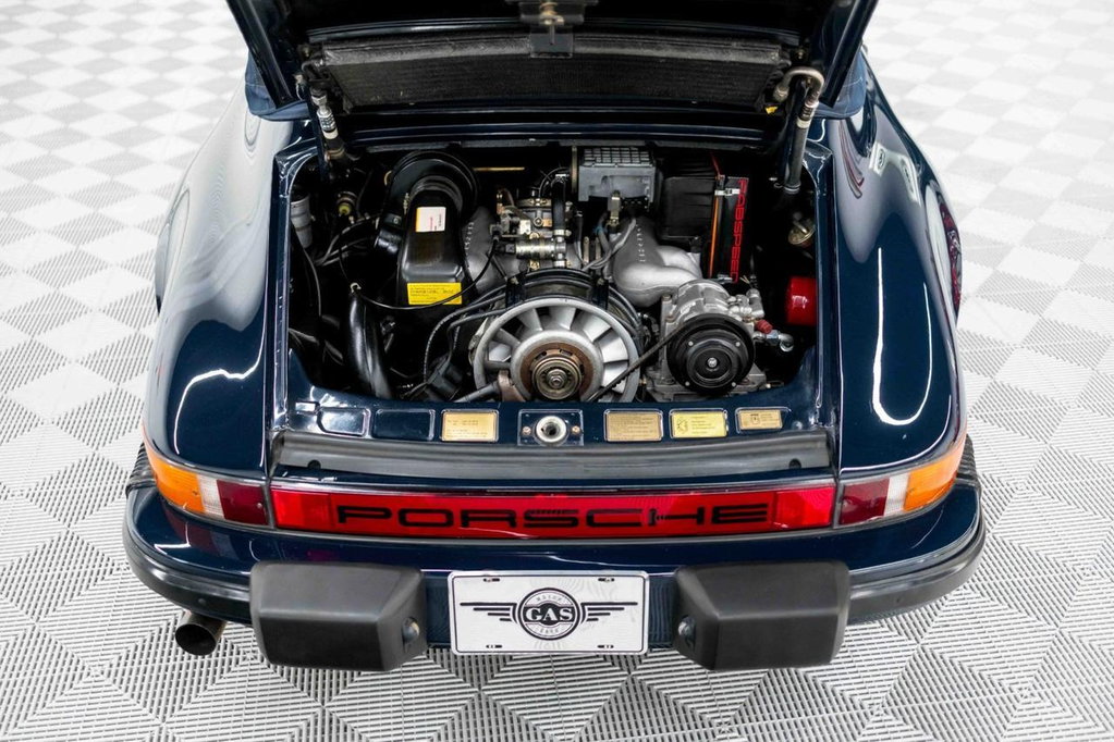 Porsche 911 Carrera 3.2