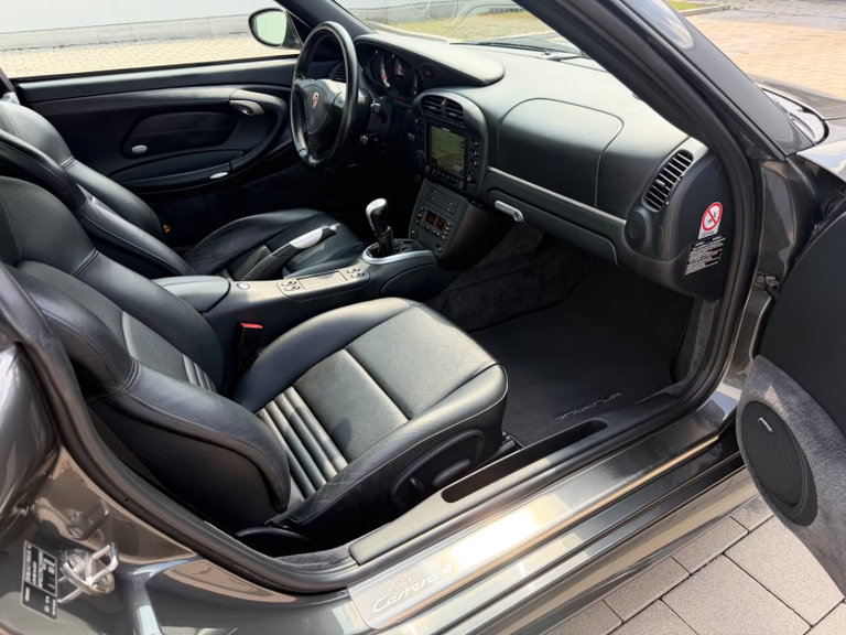 Porsche 996.2 Carrera 4