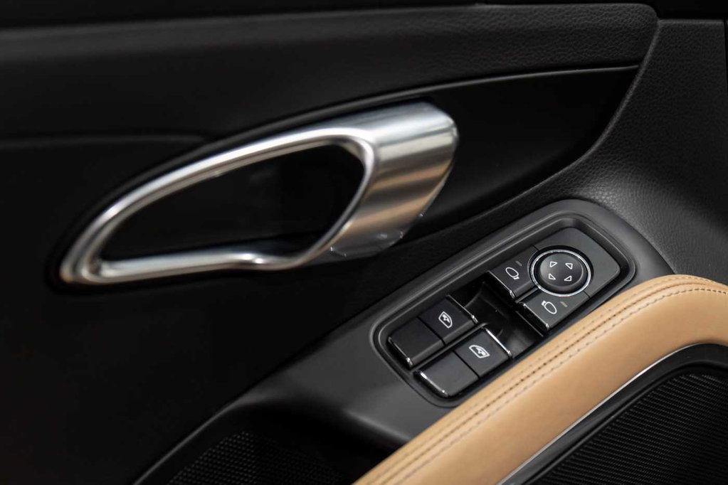 Porsche 718 Boxster