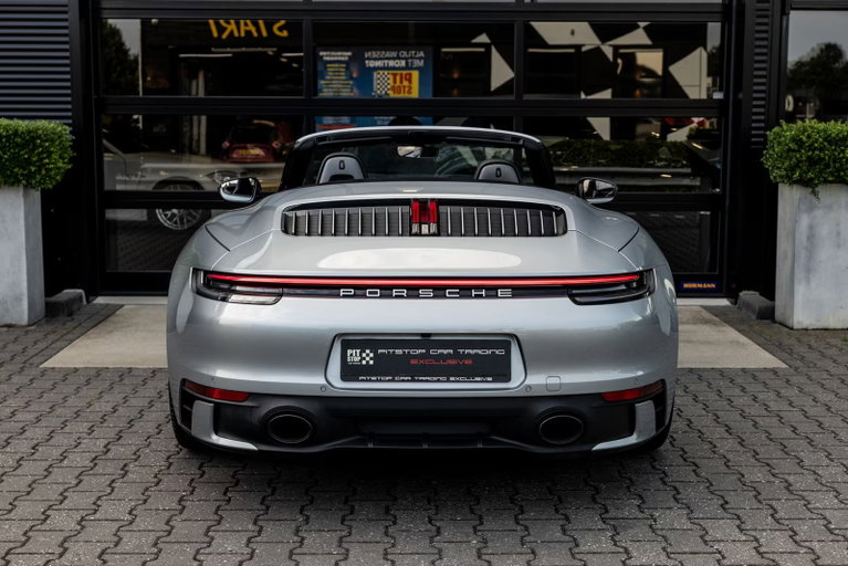 Porsche 992 Carrera 4S