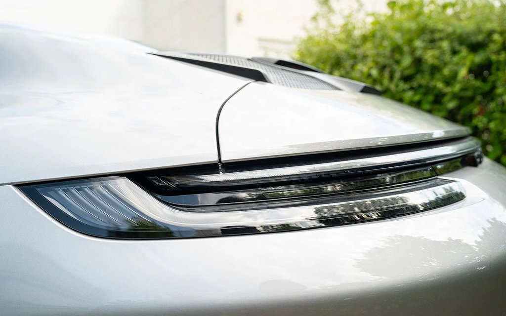 Porsche 992 GT3 Touring