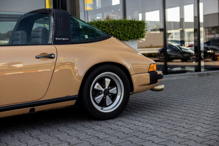 Porsche 911 SC