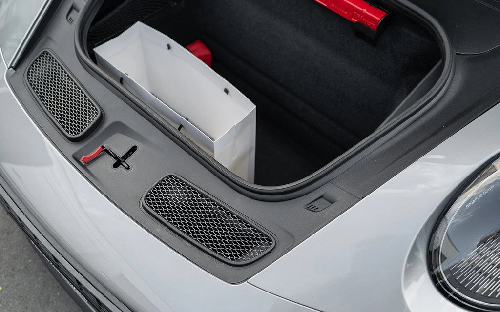 Porsche 992 GT3 Touring