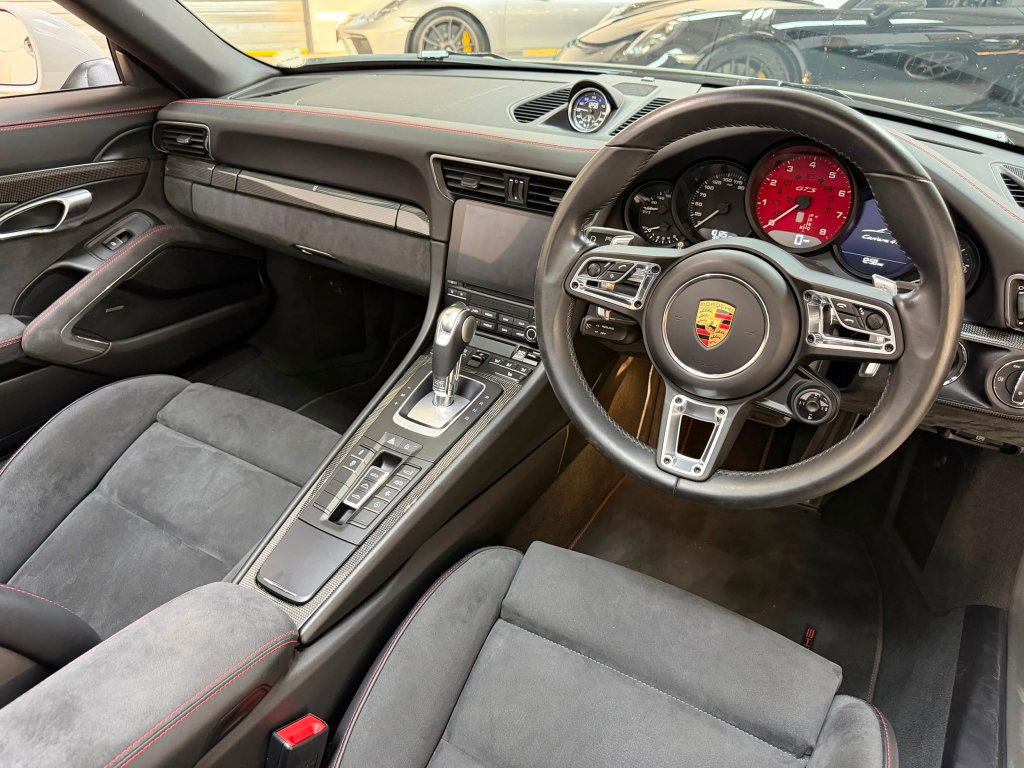 Porsche 991.2 Carrera 4 GTS