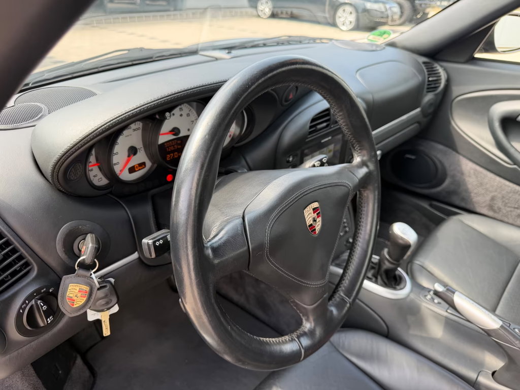 Porsche 996.2 Carrera 4