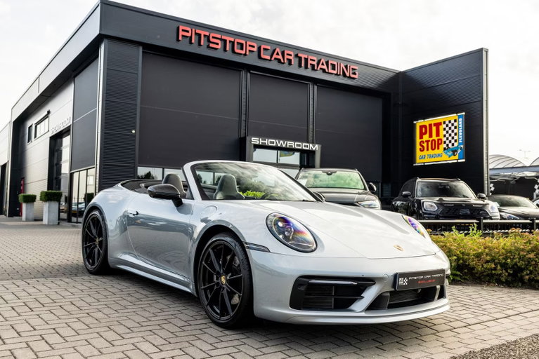 Porsche 992 Carrera 4S