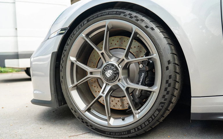 Porsche 992 GT3 Touring