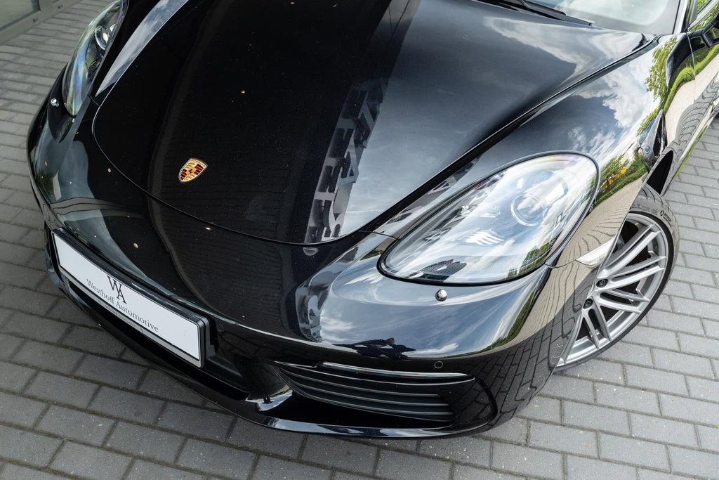 Porsche 718 Cayman