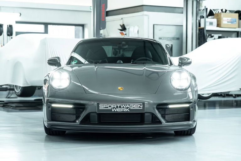 Porsche 992 Carrera GTS