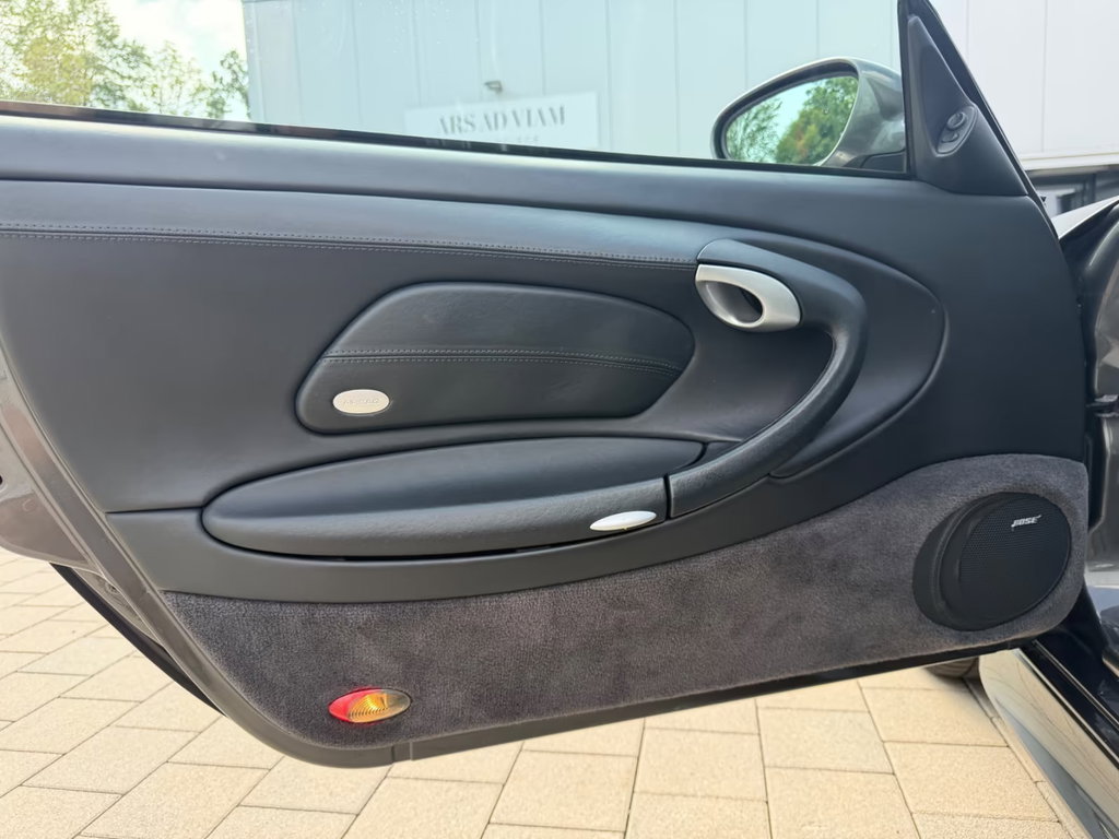 Porsche 996.2 Carrera 4