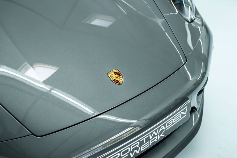 Porsche 992 Carrera GTS