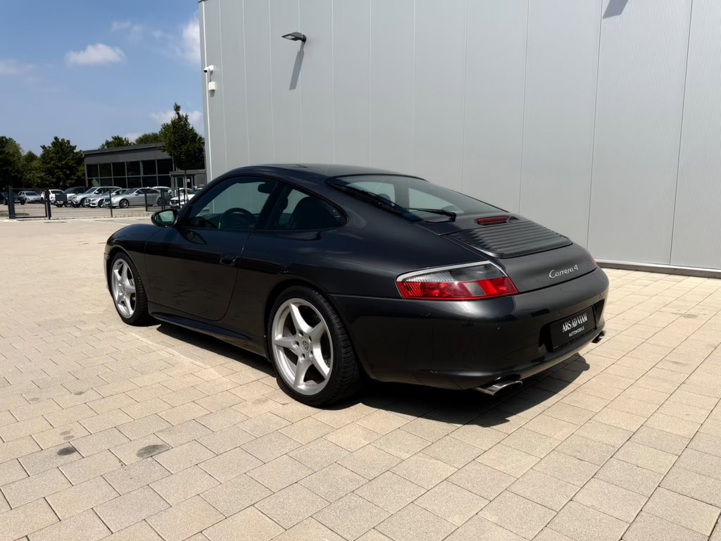 Porsche 996.2 Carrera 4