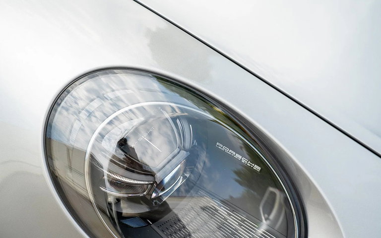 Porsche 992 GT3 Touring