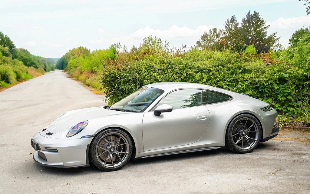 Porsche 992 GT3 Touring