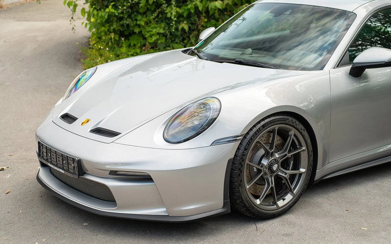 Porsche 992 GT3 Touring
