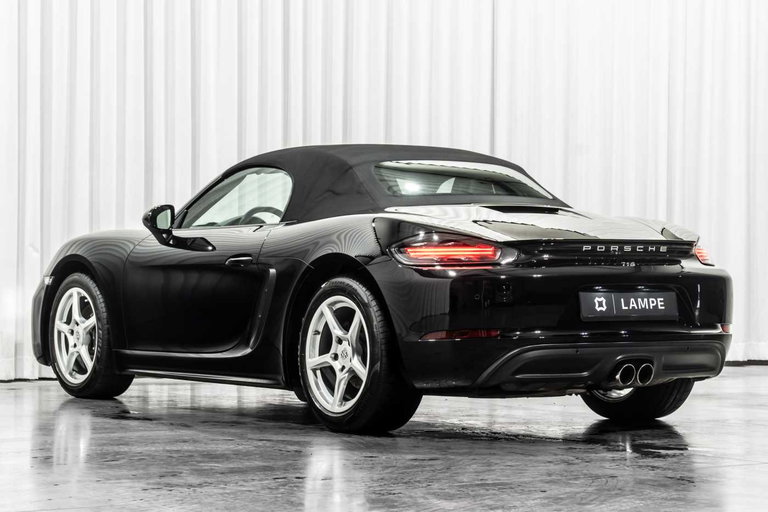 Porsche 718 Boxster