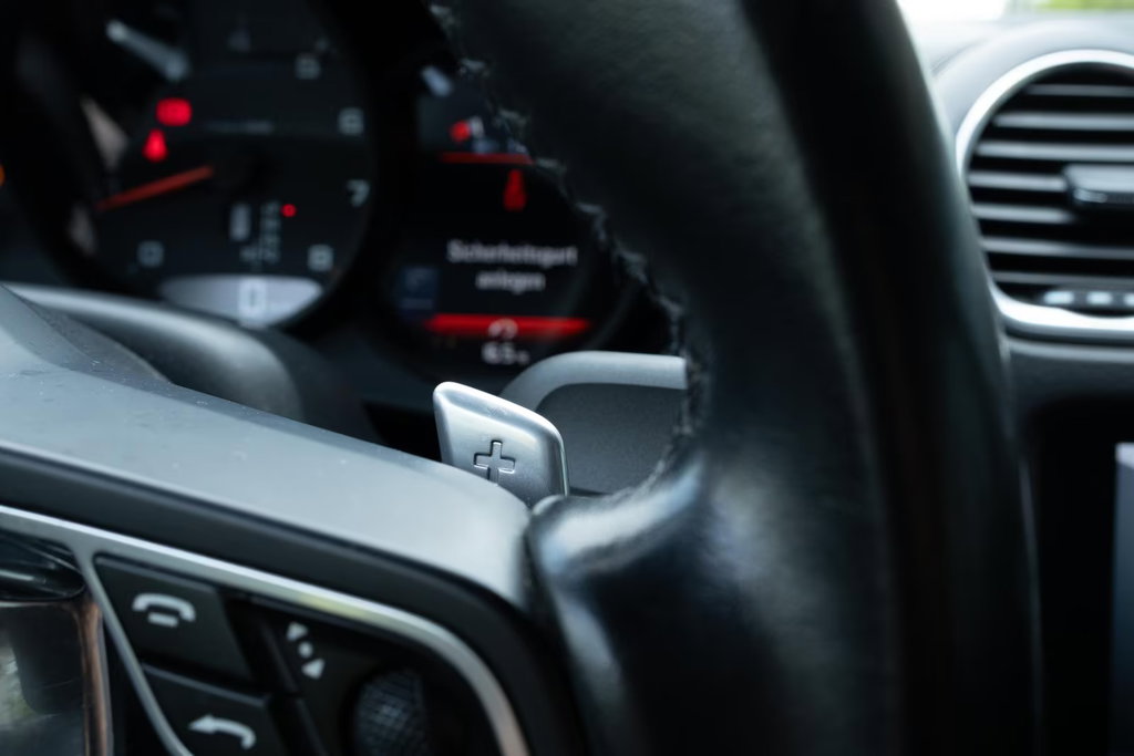 Porsche 718 Cayman