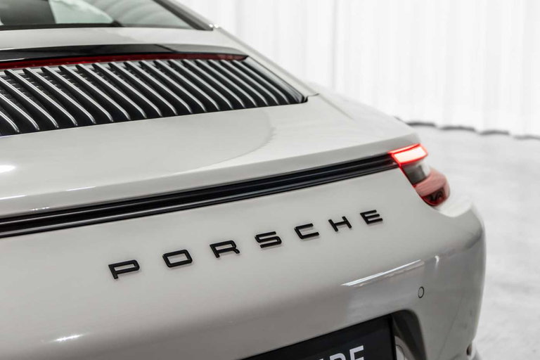 Porsche 991.2 Carrera GTS