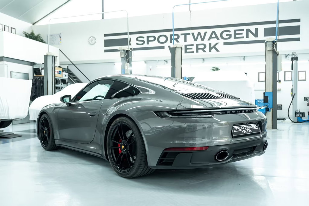 Porsche 992 Carrera GTS