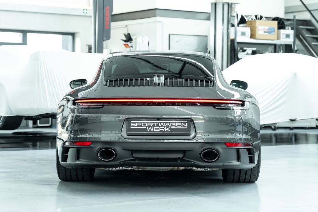 Porsche 992 Carrera GTS