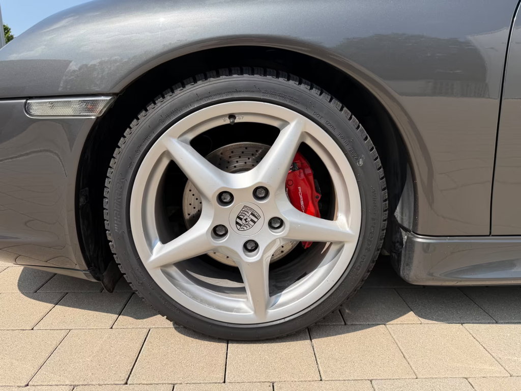 Porsche 996.2 Carrera 4