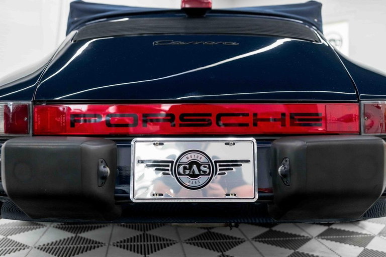 Porsche 911 Carrera 3.2