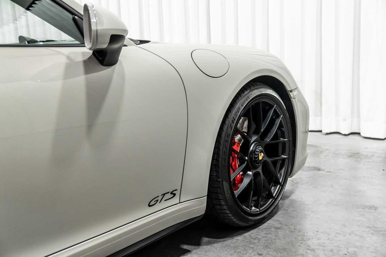 Porsche 991.2 Carrera GTS