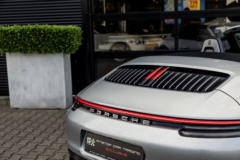 Porsche 992 Carrera 4S
